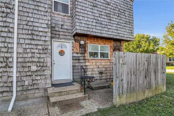 11247 Calico DR, Kansas City, MO 64137