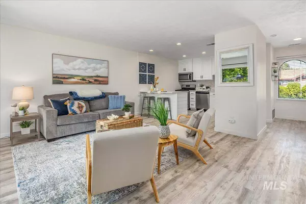 1218 N Camelot, Boise, ID 83704