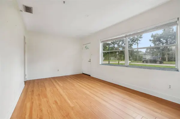 2415 LAURA PL, Orlando, FL 32803