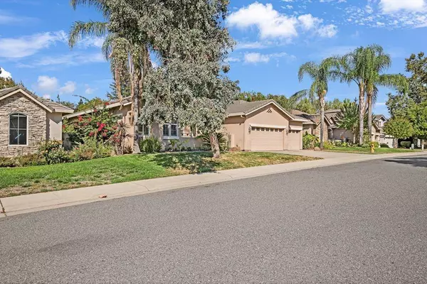 4220 Tyrone WAY, Carmichael, CA 95608