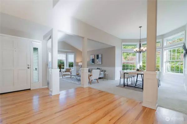 15569 SE 67th PL, Bellevue, WA 98006