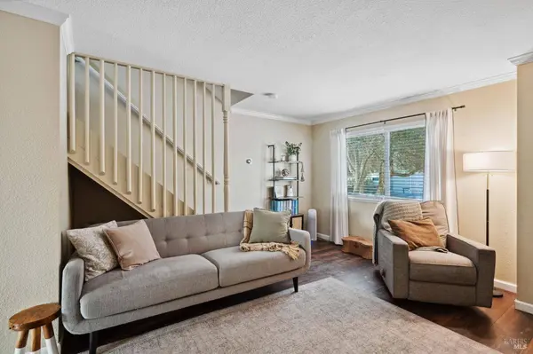 243 Main CIR, Ukiah, CA 95482