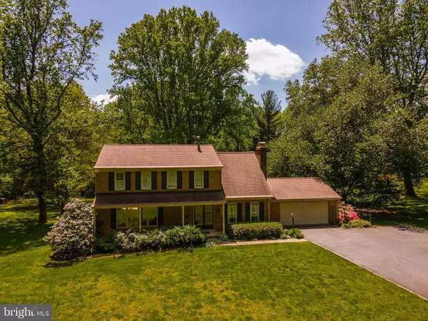 5725 SMOKE RISE LN, Fairfax Station, VA 22039