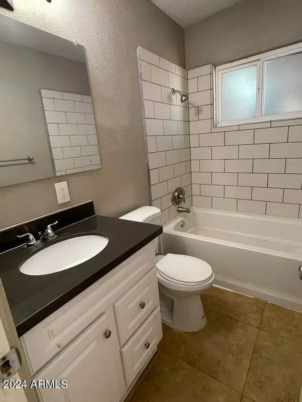 3111 N 34TH Street, Phoenix, AZ 85018