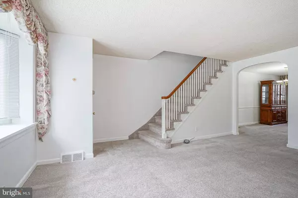 6738 GILLESPIE ST, Philadelphia, PA 19135