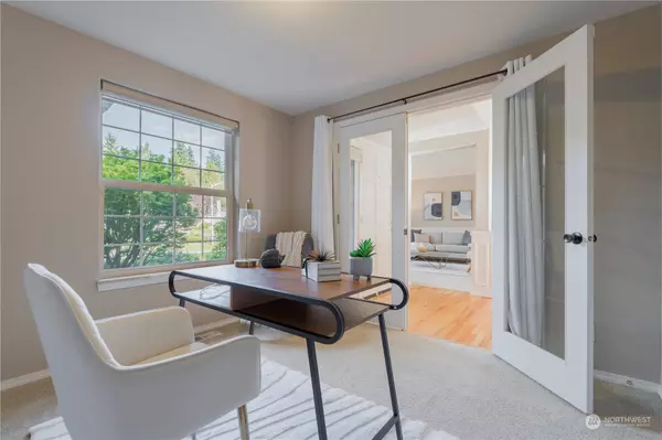 15569 SE 67th PL, Bellevue, WA 98006