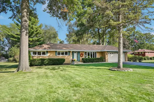 6N355 Spring CT, Medinah, IL 60157