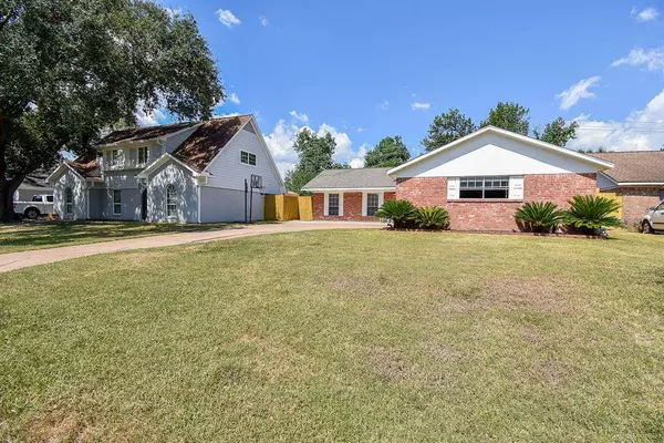 14319 Crosshaven DR, Houston, TX 77015