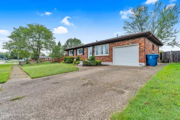 402 Kenny Blvd, Louisville, KY 40214