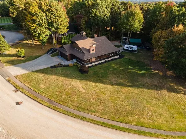 50 Sunbriar Lane, Ludlow, MA 01056