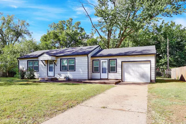 133 Van Arsdale Ave, Haysville, KS 67060