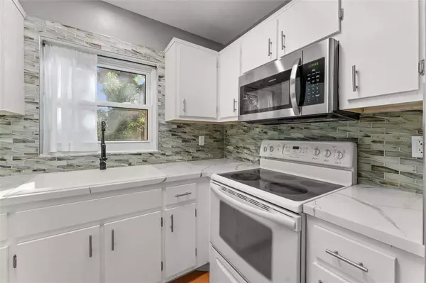 12472 HUCKLEBERRY FINN DR, Orlando, FL 32828