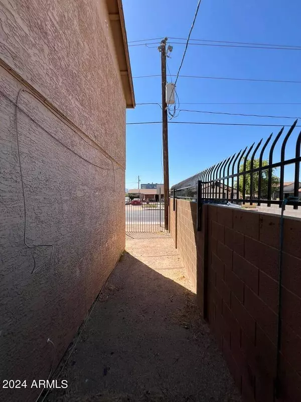 1448 S 13TH Avenue, Phoenix, AZ 85007