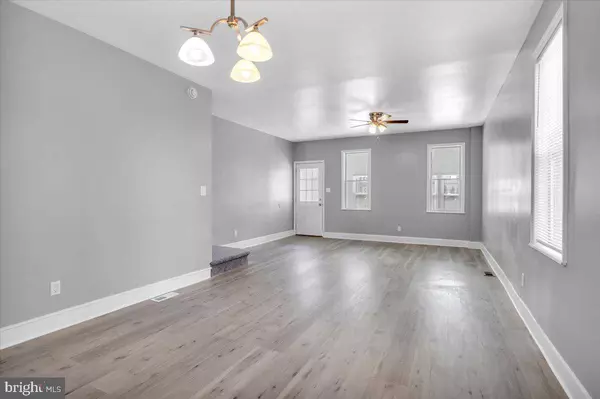 437 BERGEN ST, Gloucester City, NJ 08030