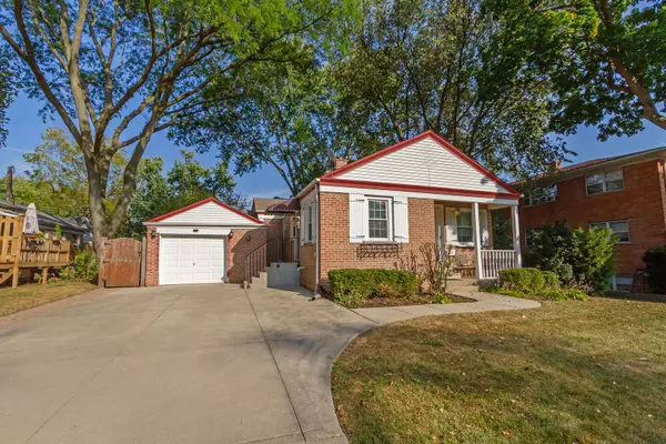 311 S Plum Grove RD, Palatine, IL 60067