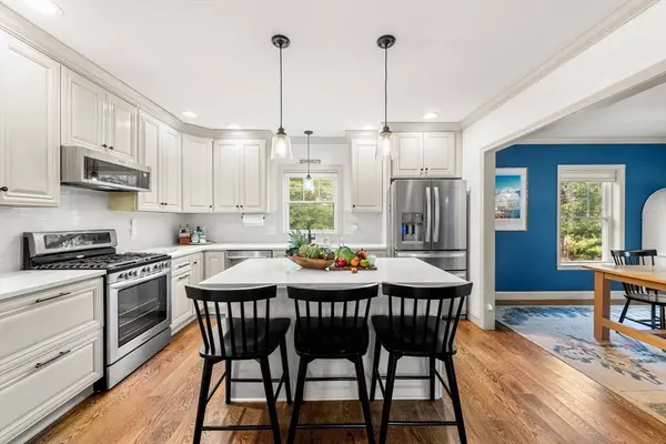 22 Old Merrill St, Amesbury, MA 01913