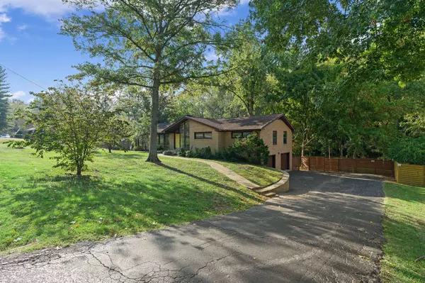 2753 Windemere Dr, Nashville, TN 37214