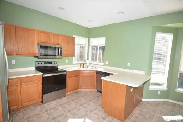 2060 Sandhurst DR, Castle Rock, CO 80104