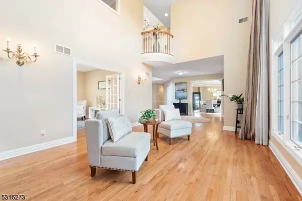 7 Coach Ln, Hopewell Twp., NJ 08530