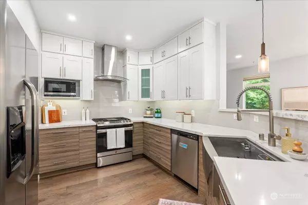 516 241st LN SE, Sammamish, WA 98074