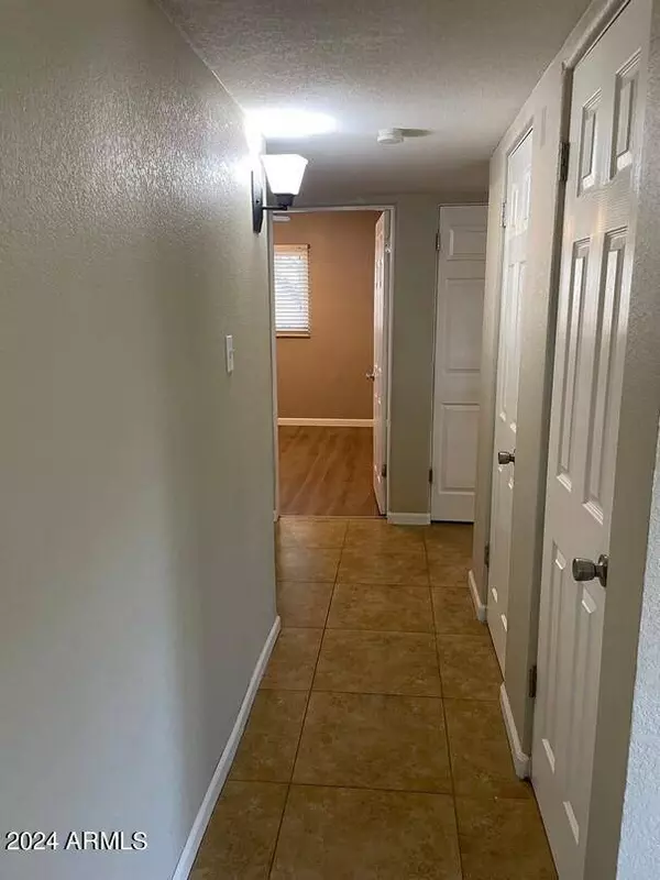 3111 N 34TH Street, Phoenix, AZ 85018