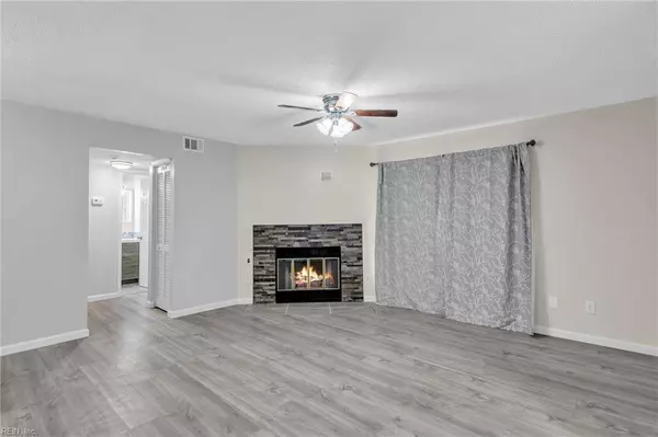 1713 Rock Bridge MEWS #A, Chesapeake, VA 23320