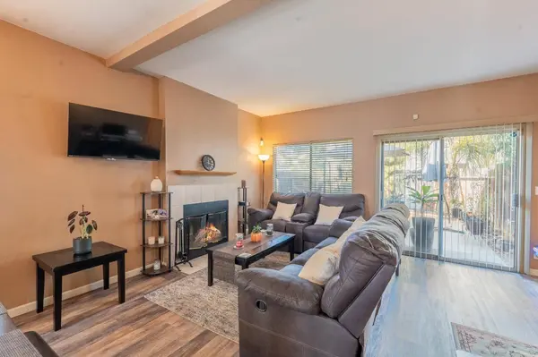 837 Gazebo LN, Galt, CA 95632