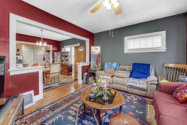 417 South AVE, Aurora, IL 60505