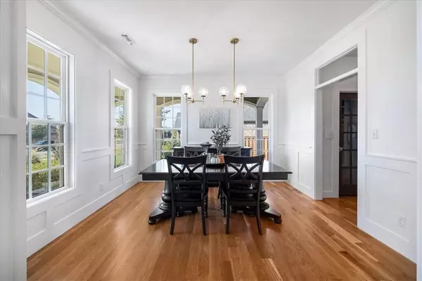 6105 S 26th St, Rogers, AR 72758