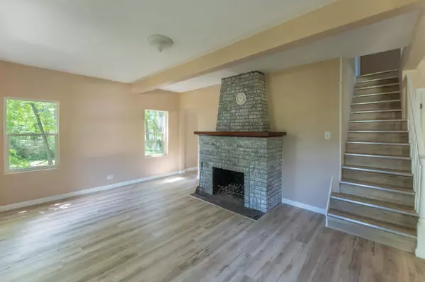 7501 Douglas DR N, Brooklyn Park, MN 55443