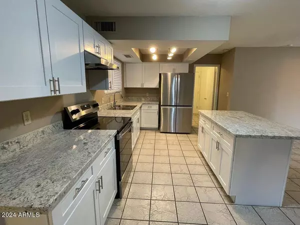 1405 N SANTA ANNA Court, Chandler, AZ 85224