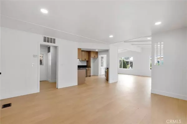 1919 W Coronet AVE #40, Anaheim, CA 92801