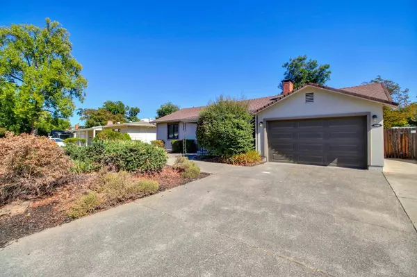 2530 Castlewood DR, Sacramento, CA 95821