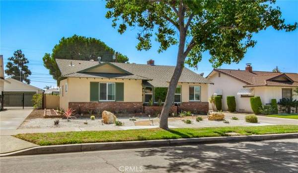 1402 E Madison Avenue, Orange, CA 92867
