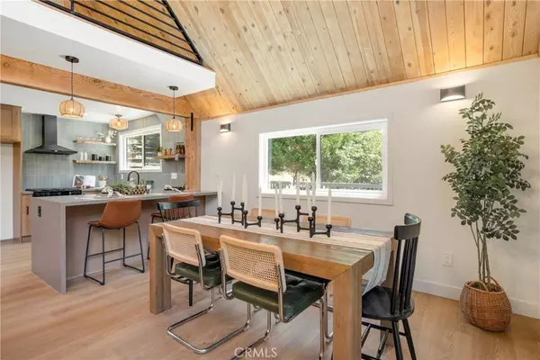 26964 Golf Course LN, Lake Arrowhead, CA 92352