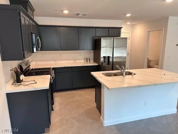 3443 Golden Chariot Avenue, Las Vegas, NV 89106