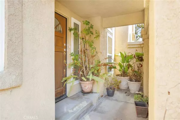 2116 Colina Vista WAY, Costa Mesa, CA 92627