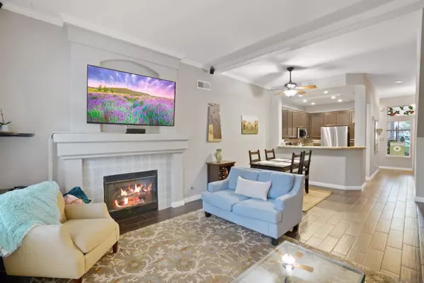 11360 Camino Playa Cancun #5, San Diego, CA 92124