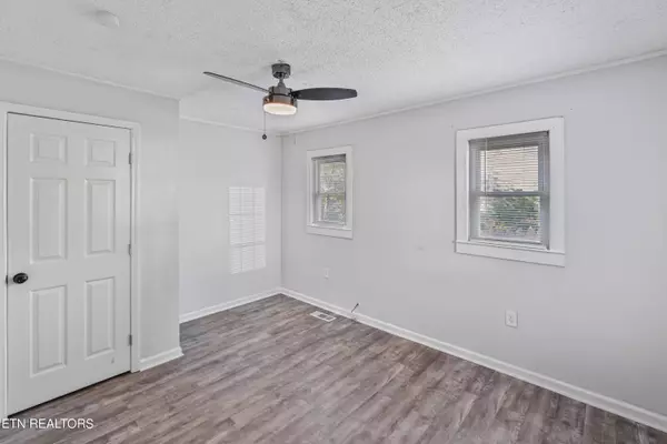 1108 Brookside Ave, Maryville, TN 37804