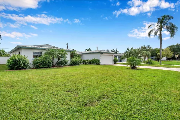 6940 13TH AVE N, Saint Petersburg, FL 33710