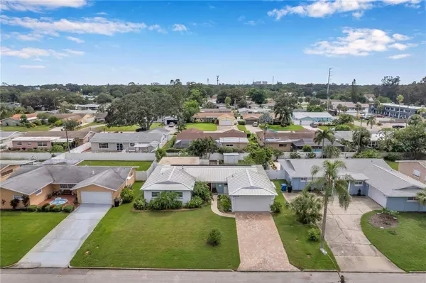 6940 13TH AVE N, Saint Petersburg, FL 33710