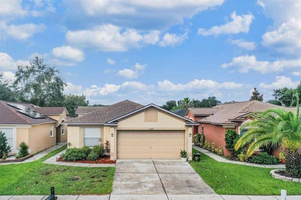 4422 COUNTRY HILLS BLVD, Plant City, FL 33563