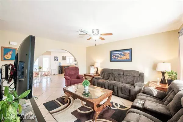 409 E Barrett Street, Henderson, NV 89011