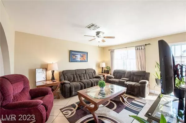 409 E Barrett Street, Henderson, NV 89011