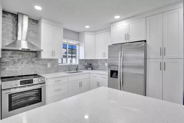 7953 Madeira St, Miramar, FL 33023-4521