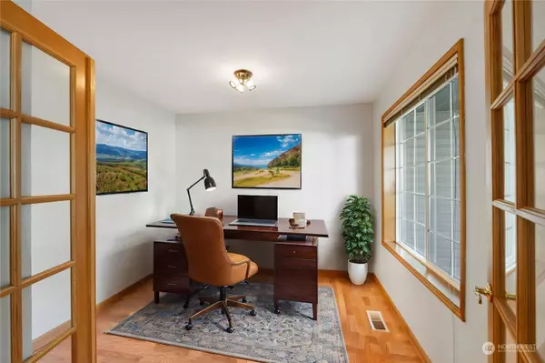 17223 90th AVE E, Puyallup, WA 98375