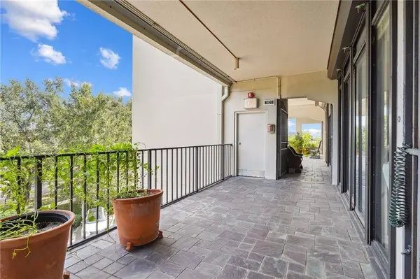 123 WALNUT ST #302, New Orleans, LA 70118