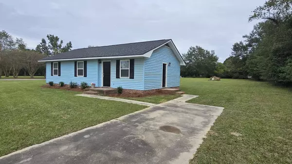 587 Mount Olive Rd, Santee, SC 29142