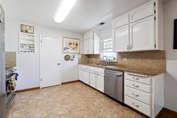 17346 Regal DR, Madera, CA 93638