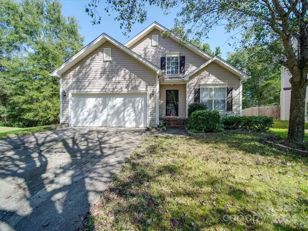 8347 Fox Swamp RD, Charlotte, NC 28215